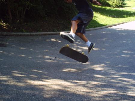 mathireu kickflip